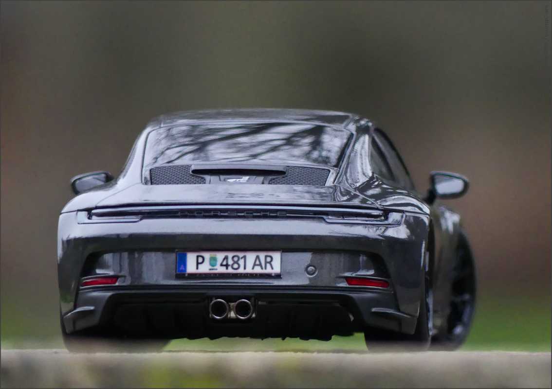 1:18 Porsche 911 GT3 Coupe Grau Edition +inkl.GT3 RS Optik Update